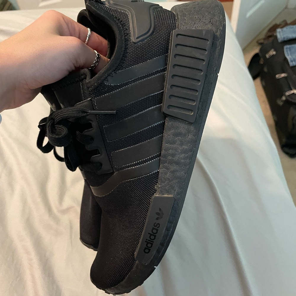 WOMENS 9: KIDS 7 Adidas NMD’s